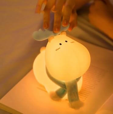 Sakuya Reindeer LED Night Lamp – Cute Silicone Bedside Light for Kids, Nursery & Bedroom Decor, Rechargeable Soft Light with Tap Control, Gift for Christmas & Birthday