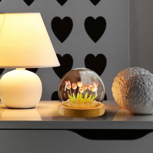 Tulip Lamp - Cute Table Lamp with Tulip Flowers, Aesthetic Flower Lamp for Bedroom, Decorative LED Night Lamp for Girls, Unique Glass Tulip Light for Gifts, Lamps for Room and Desk Décor